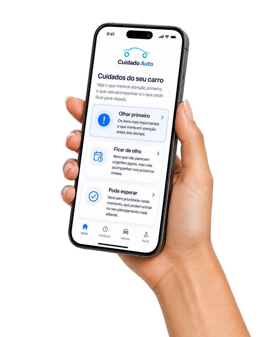 Mulher segurando um celular com um exemplo de organização dos cuidados do veículo no Cuidado Auto.
